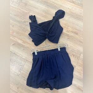 Shein size medium two (2) piece set navy blue twist fromt crop top pull on short